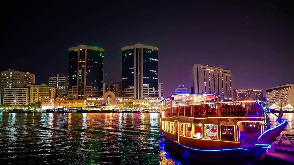 Dubai Creek Luxury Dinner Dhow Cruise - Image 7